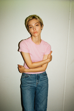 Lade das Bild in den Galerie-Viewer, Levi´s x CJH Charity II Punky Piggy T-Shirt rosa/pink Slim Fit