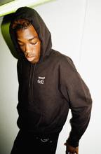 Lade das Bild in den Galerie-Viewer, Levi´s x CJH Charity Piggy Logo Hoodie schwarz Unisex